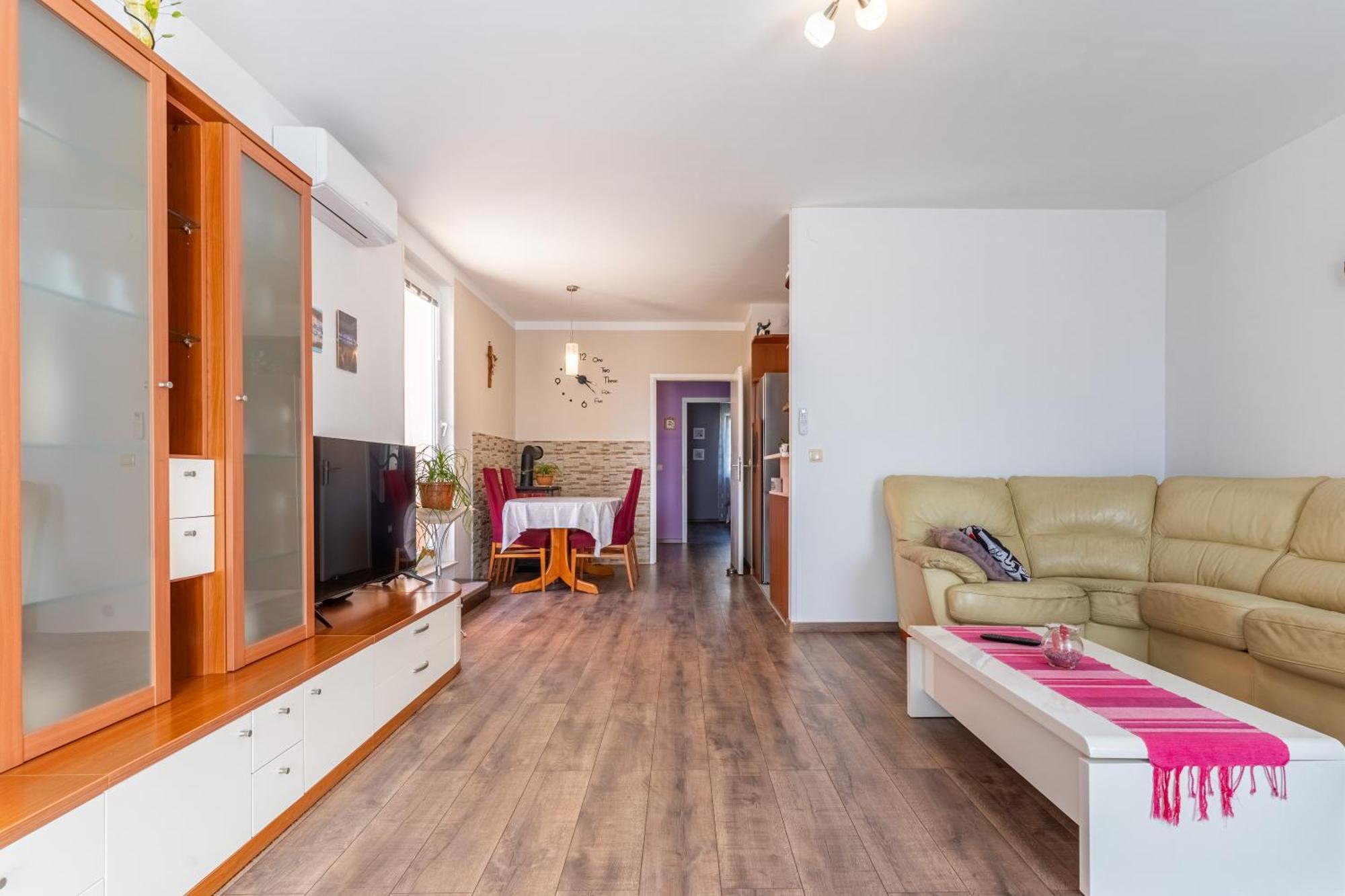 Apartman Laura Cres Zewnętrze zdjęcie