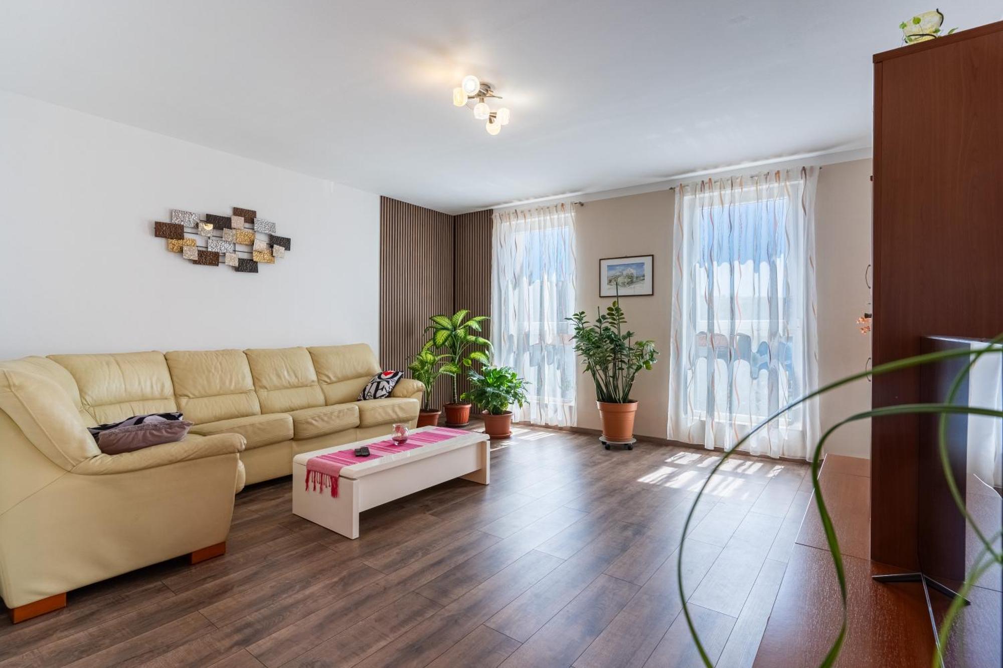 Apartman Laura Cres Zewnętrze zdjęcie
