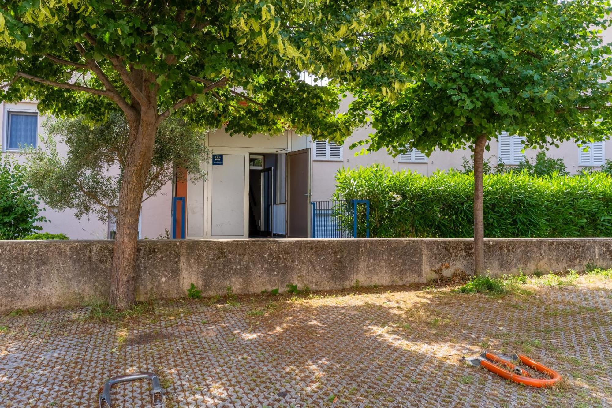 Apartman Laura Cres Zewnętrze zdjęcie
